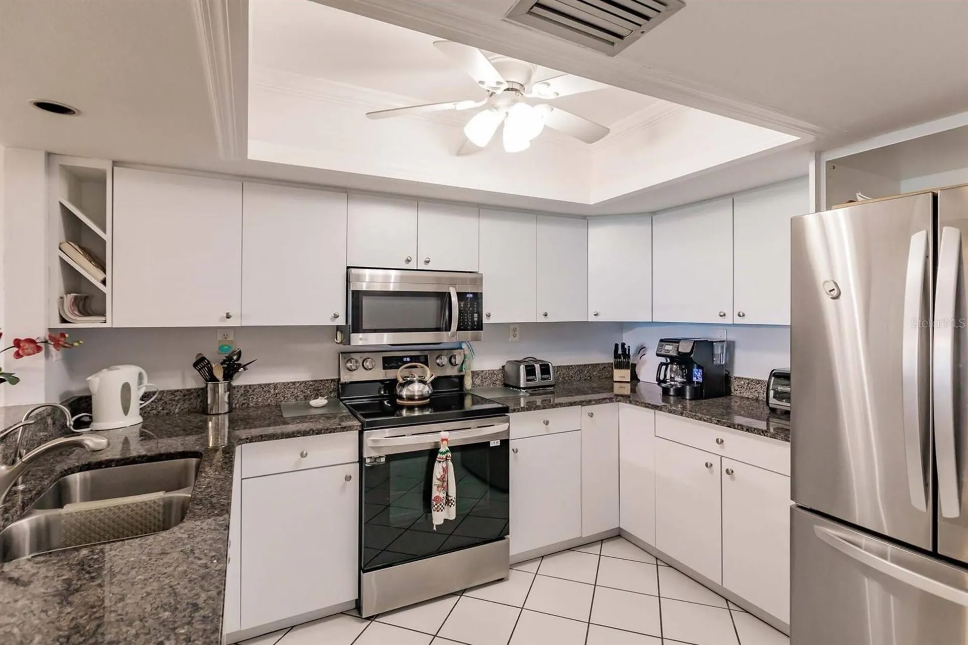 1125 W Peppertree Drive Sarasota FL 34242