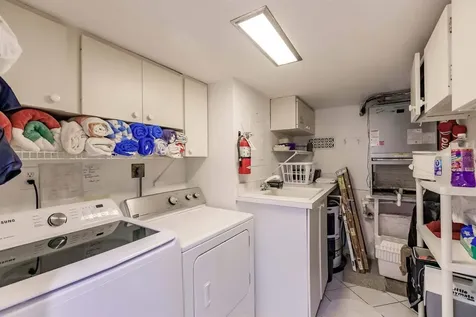 1125 W Peppertree Drive Sarasota FL 34242