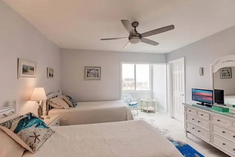 1125 W Peppertree Drive Sarasota FL 34242