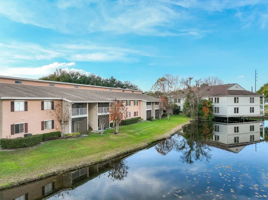 185 N Pearl Lake Causeway Altamonte Springs FL 32714