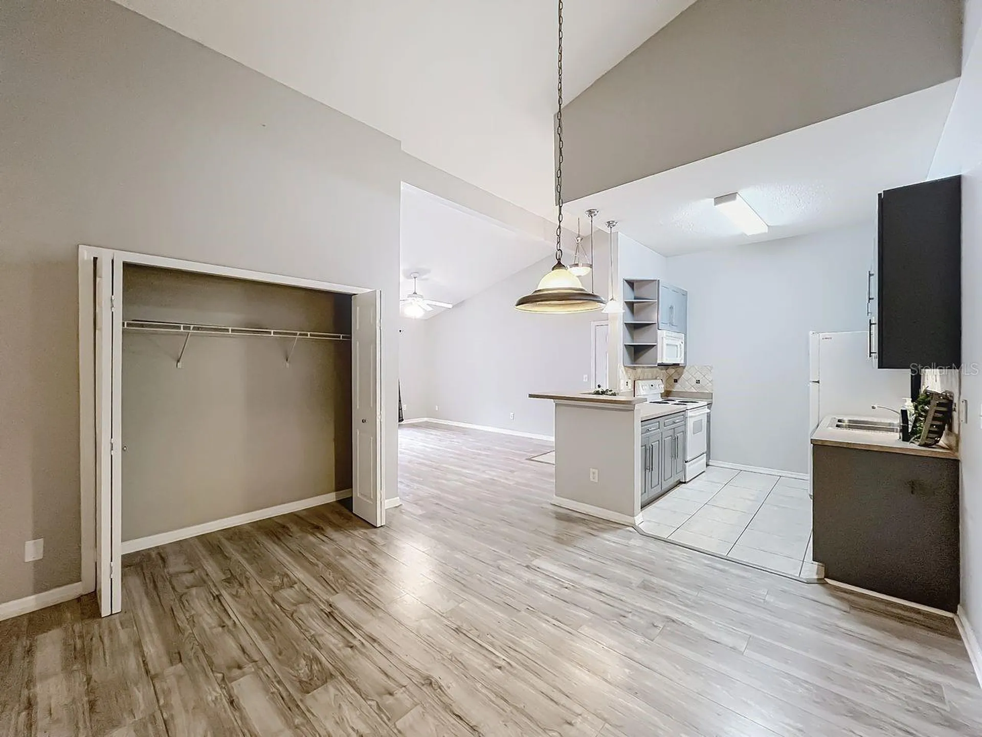 185 N Pearl Lake Causeway Altamonte Springs FL 32714