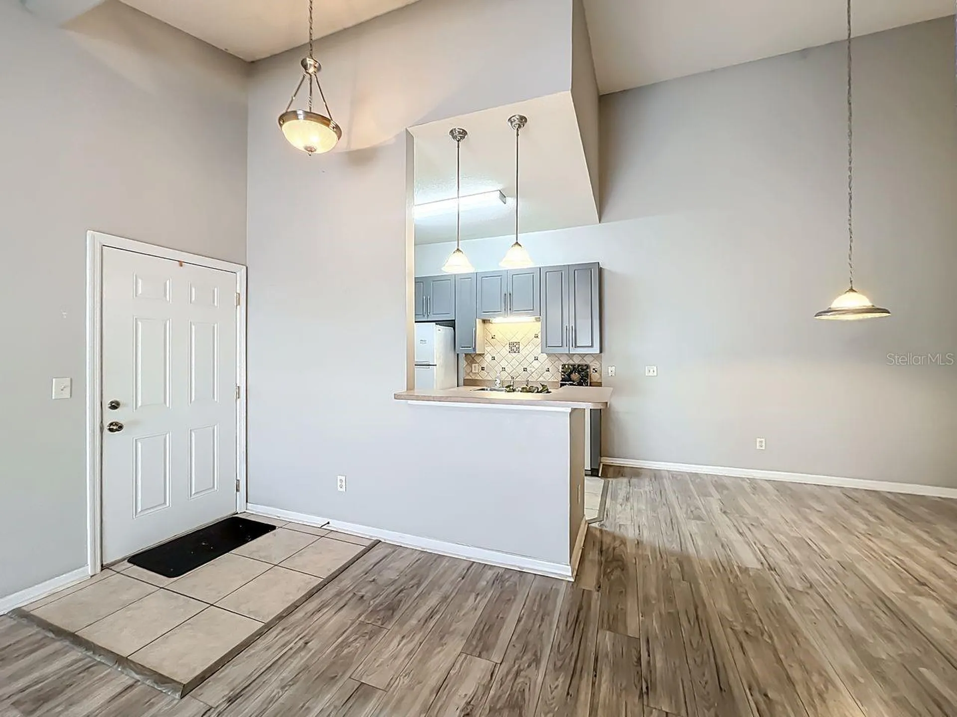 185 N Pearl Lake Causeway Altamonte Springs FL 32714