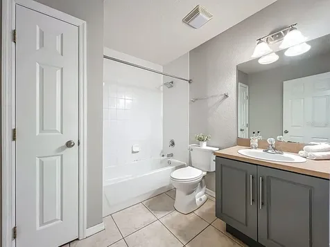 185 N Pearl Lake Causeway Altamonte Springs FL 32714