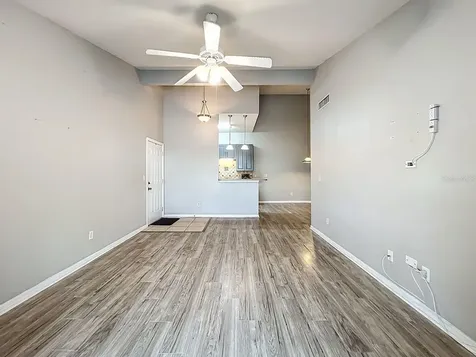 185 N Pearl Lake Causeway Altamonte Springs FL 32714