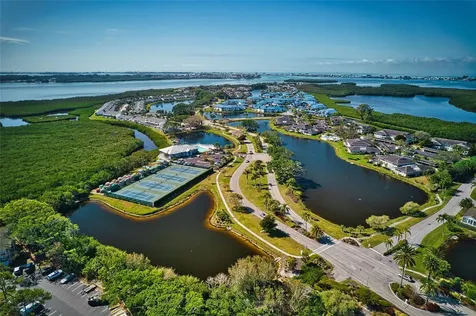 1389 Perico Pointe Cir Circle Bradenton FL 34209