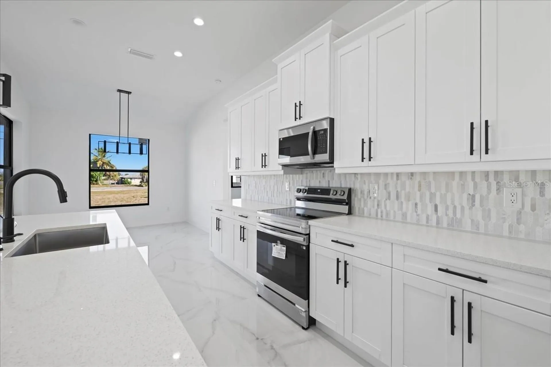 1501 NE 15th Terrace Cape Coral FL 33909