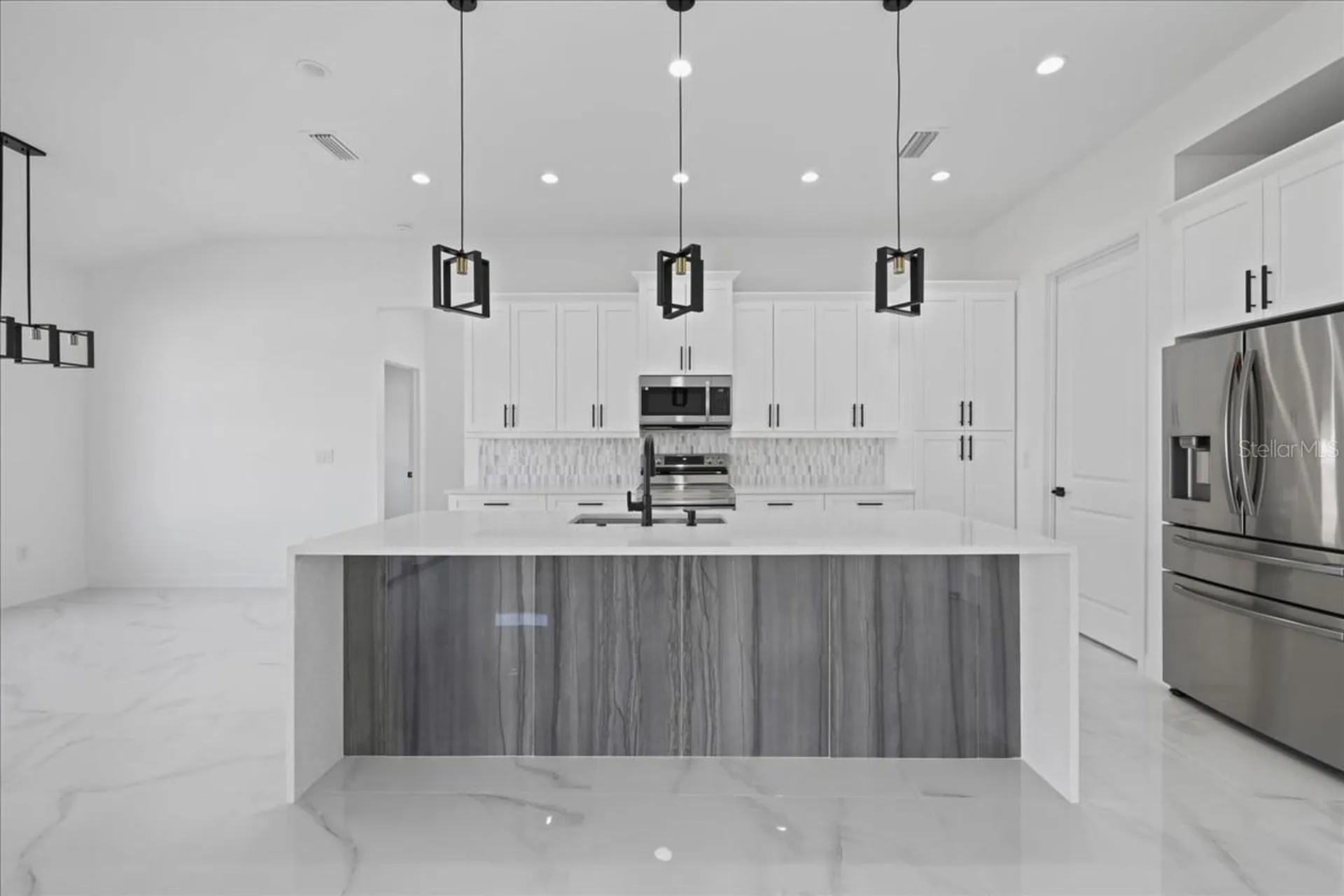 1501 NE 15th Terrace Cape Coral FL 33909