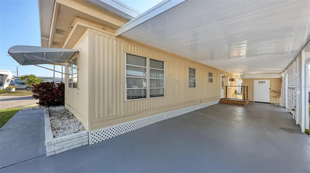 4221 11th Street E Ellenton FL 34222
