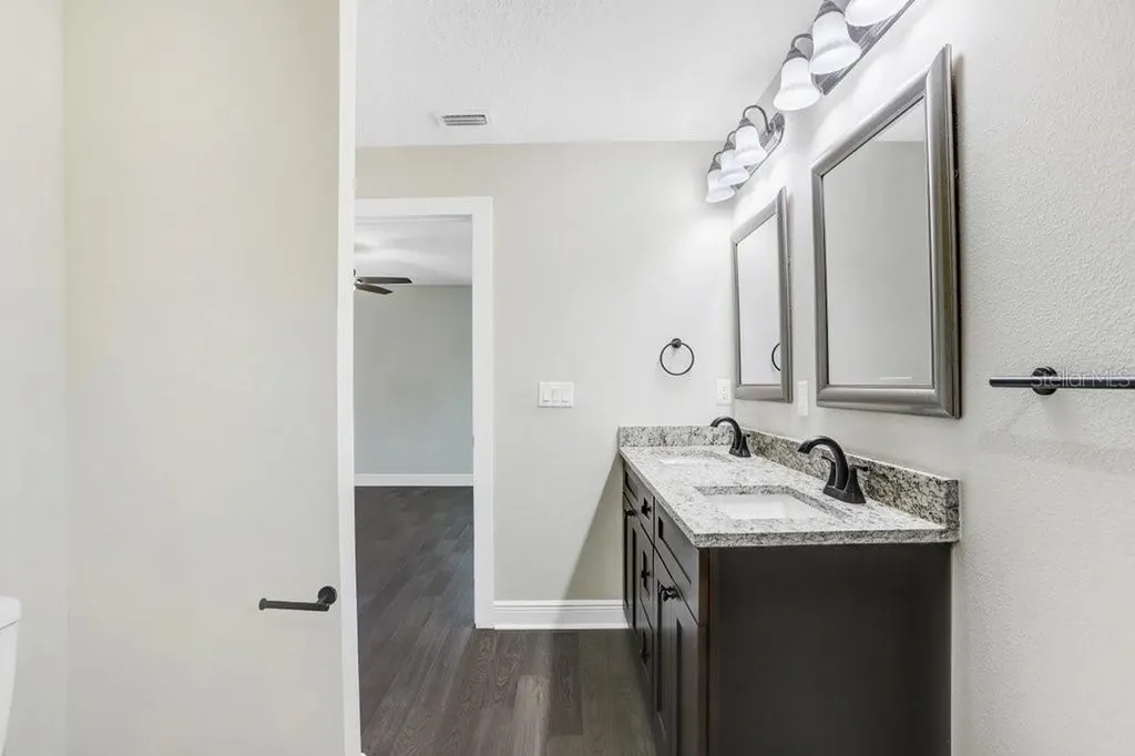 4209 W Woodlawn Avenue Tampa FL 33614