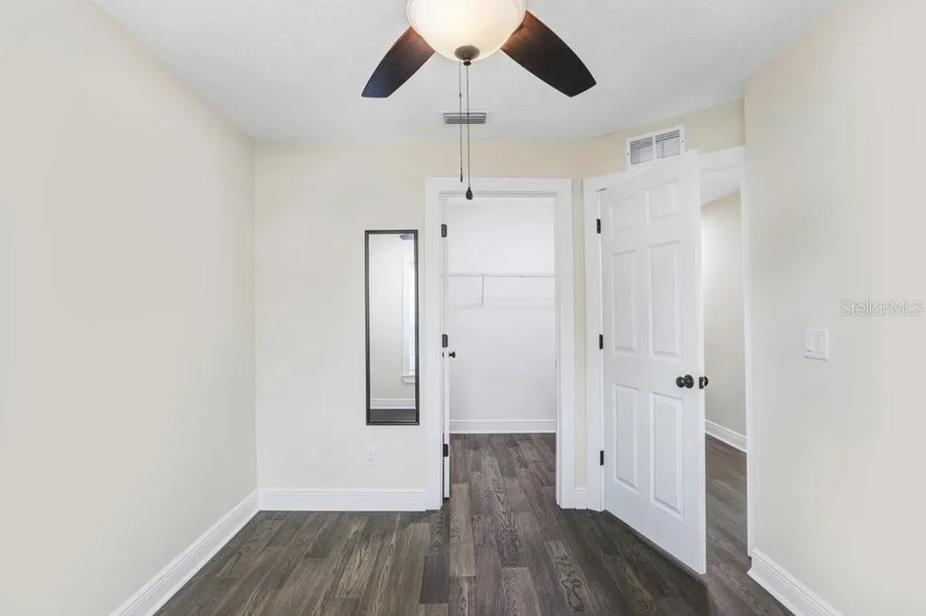 4209 W Woodlawn Avenue Tampa FL 33614
