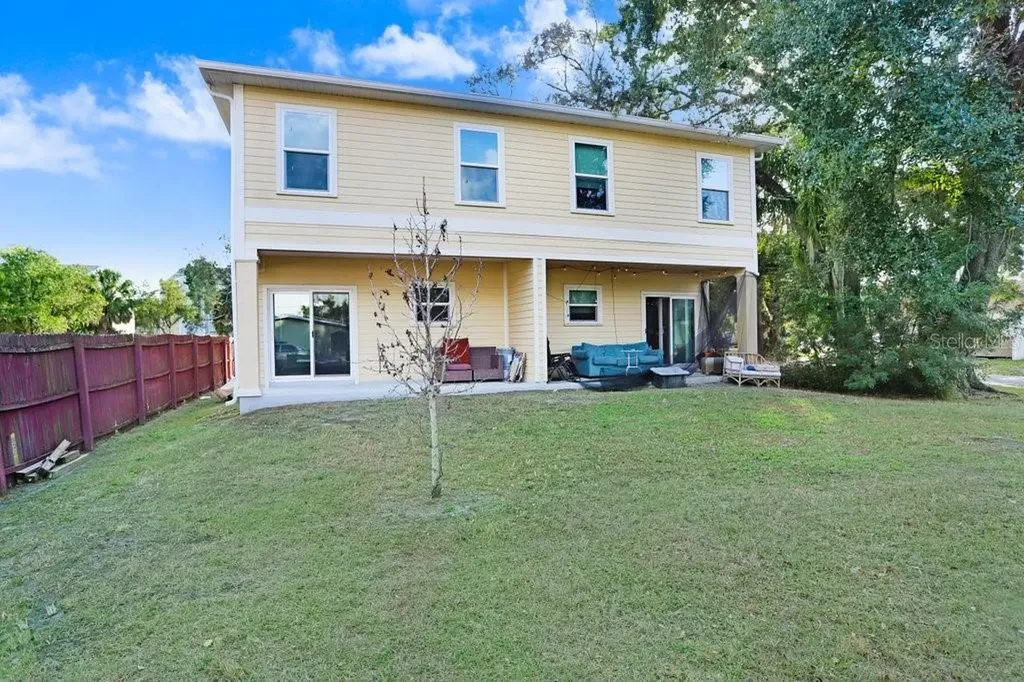 4209 W Woodlawn Avenue Tampa FL 33614