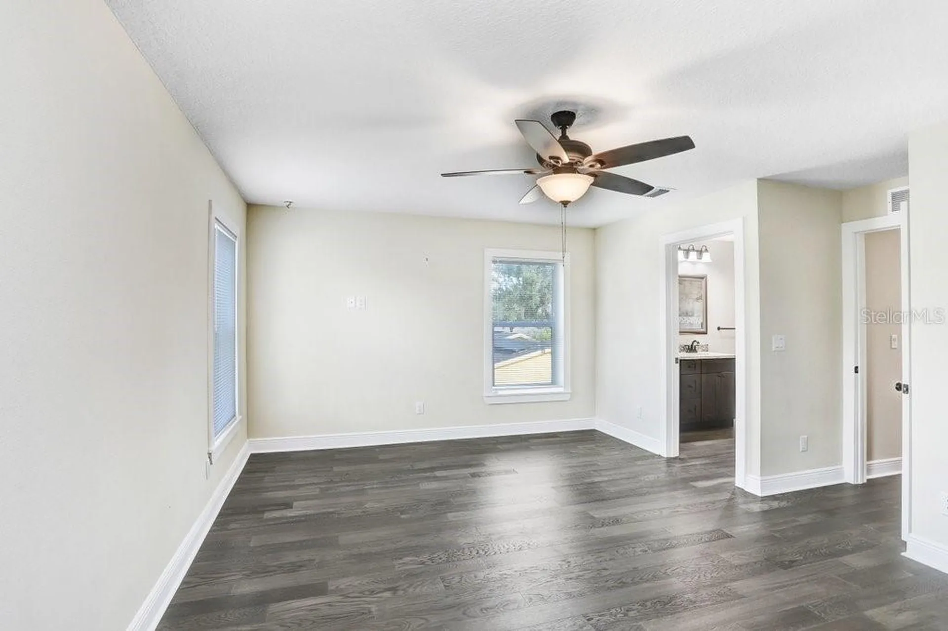 4209 W Woodlawn Avenue Tampa FL 33614