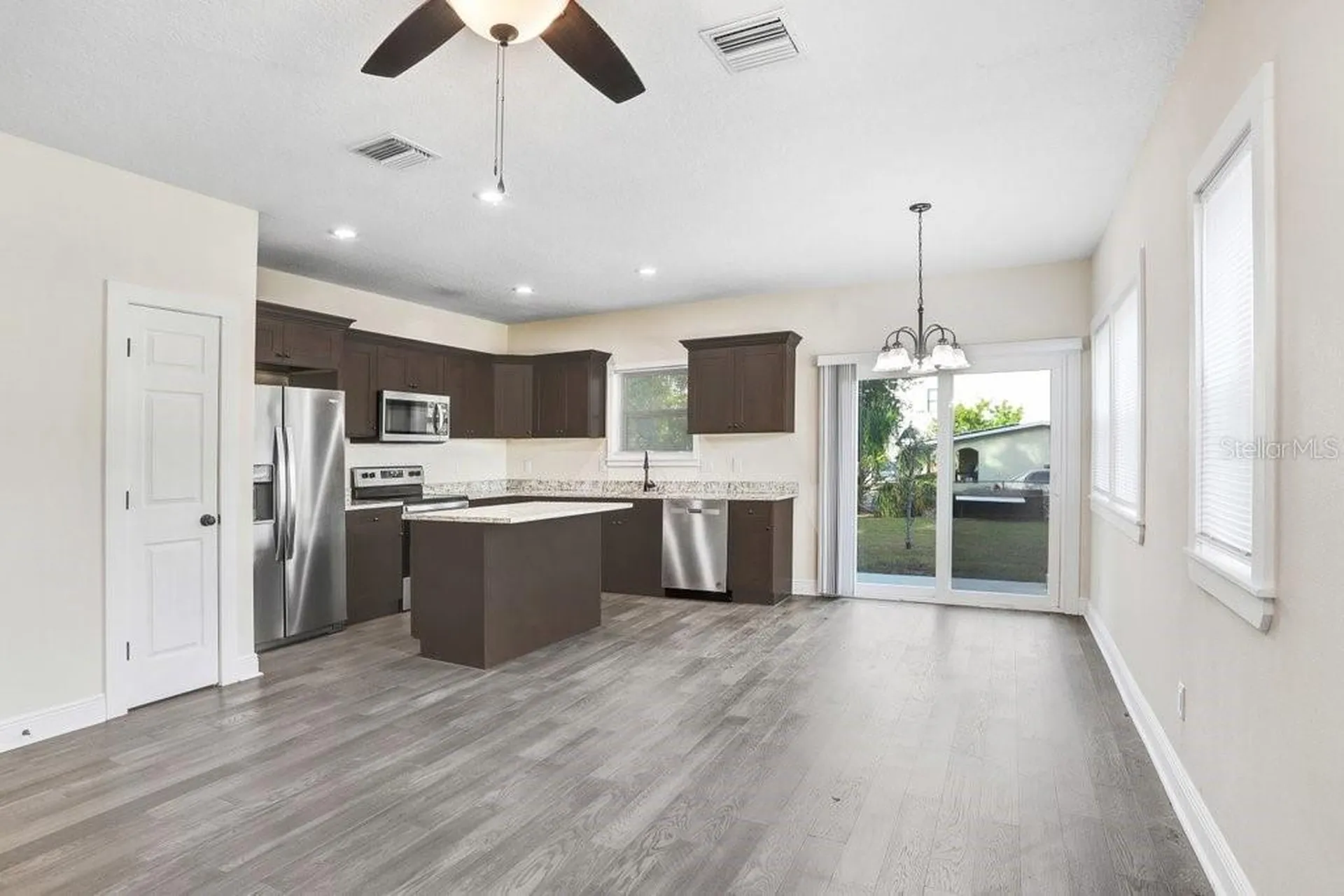 4209 W Woodlawn Avenue Tampa FL 33614
