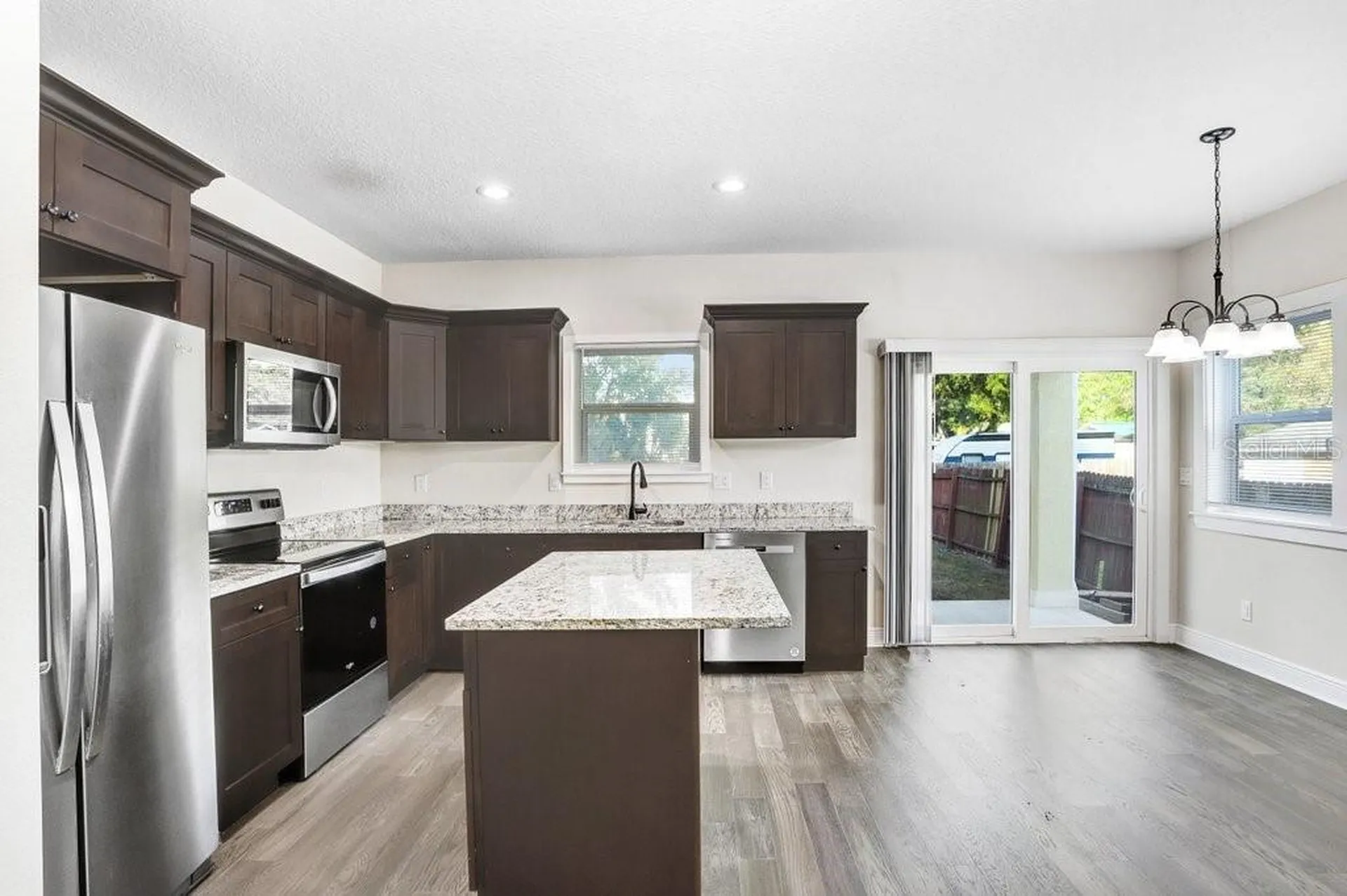 4209 W Woodlawn Avenue Tampa FL 33614
