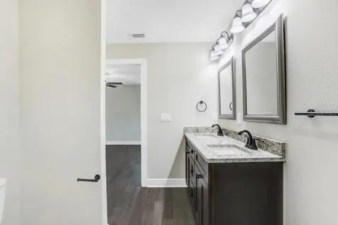 4209 W Woodlawn Avenue Tampa FL 33614