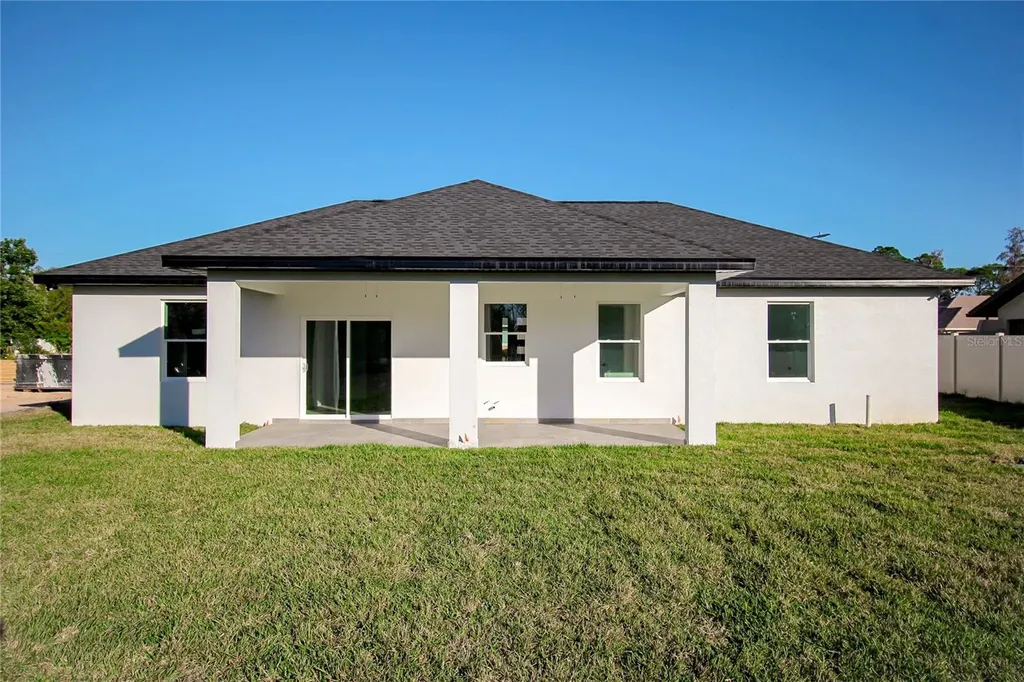 3915 El Rado Avenue Sebring FL 33872
