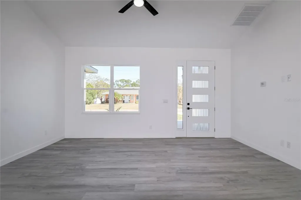 3915 El Rado Avenue Sebring FL 33872