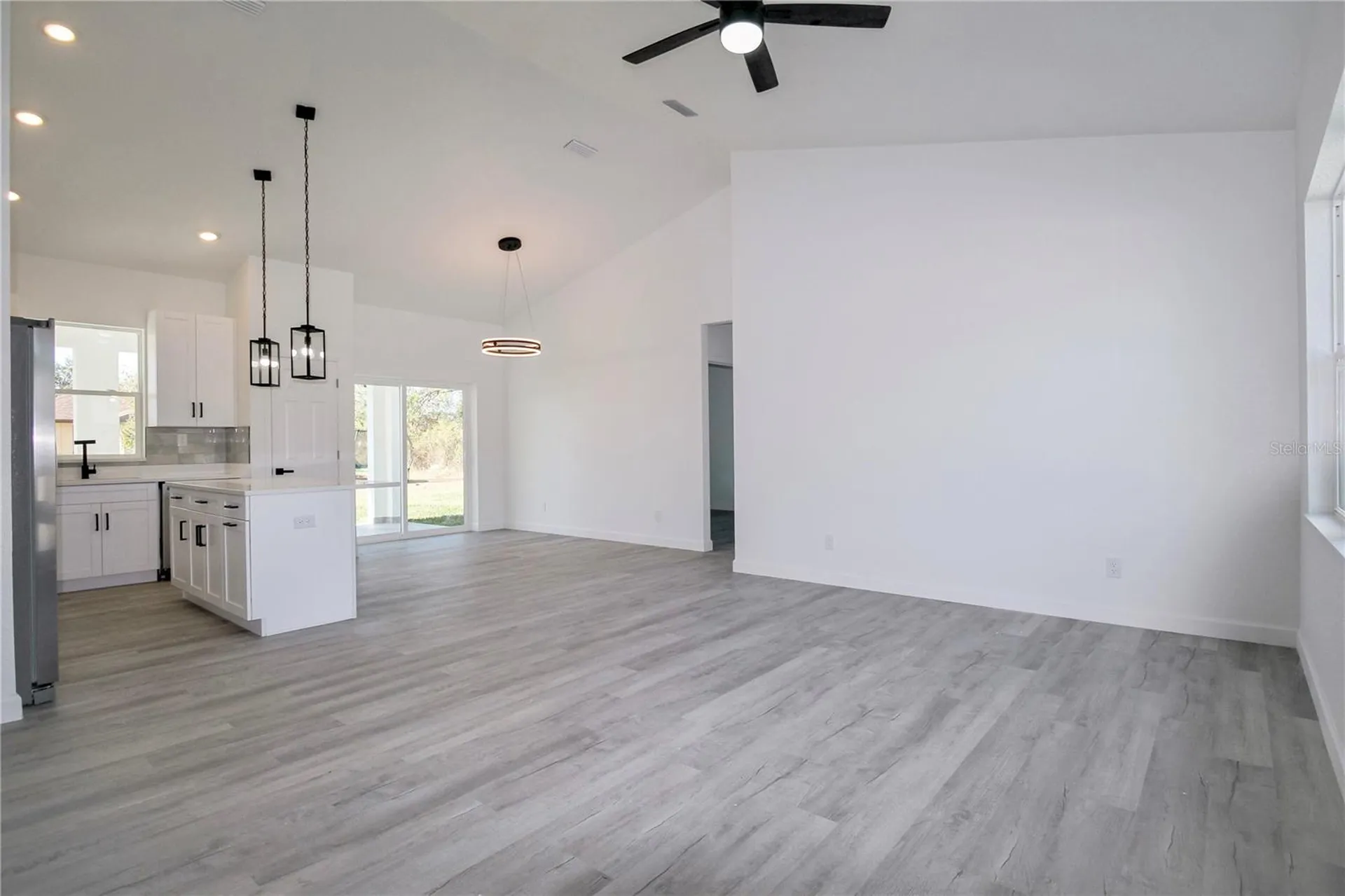 3915 El Rado Avenue Sebring FL 33872