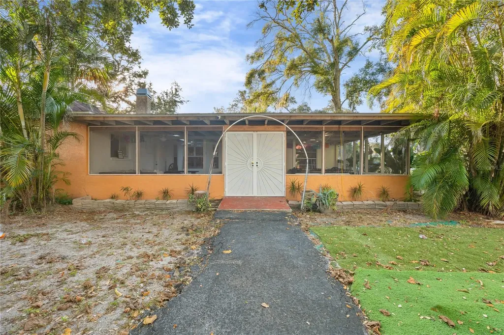 619 29th Street E Bradenton FL 34208