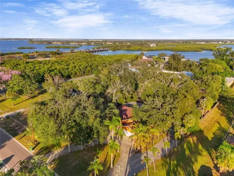 619 29th Street E Bradenton FL 34208