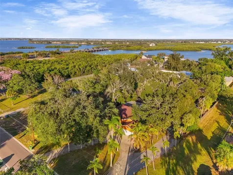 619 29th Street E Bradenton FL 34208