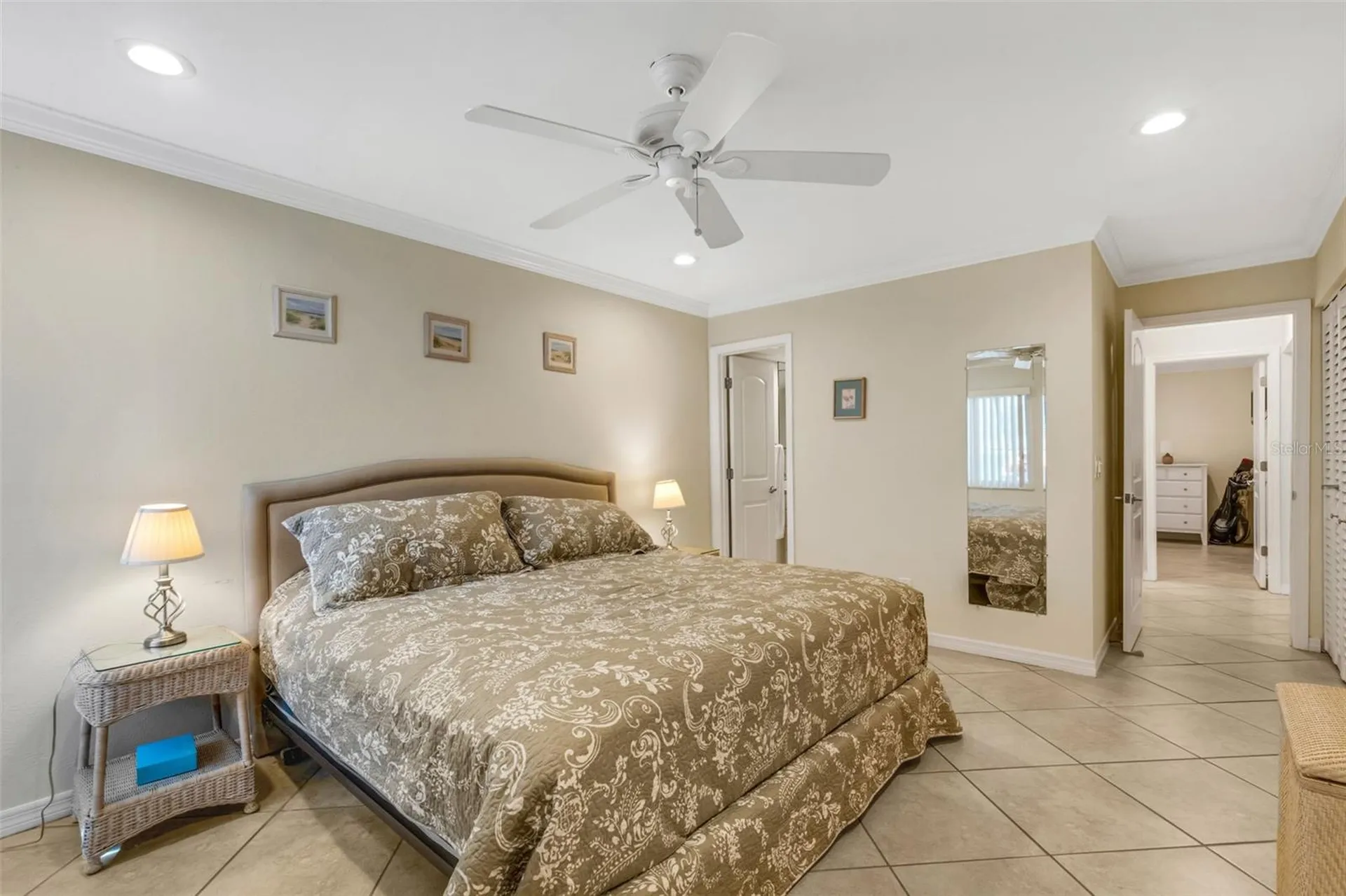 5661 Midnight Pass Road Sarasota FL 34242