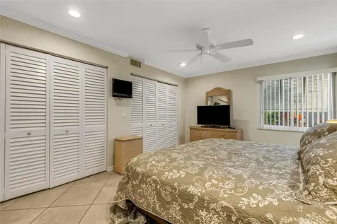 5661 Midnight Pass Road Sarasota FL 34242