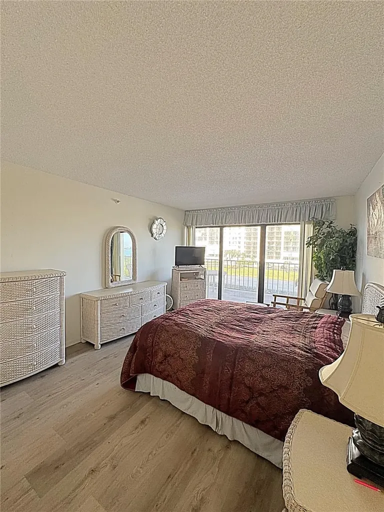 1480 Gulf Boulevard Clearwater Beach FL 33767