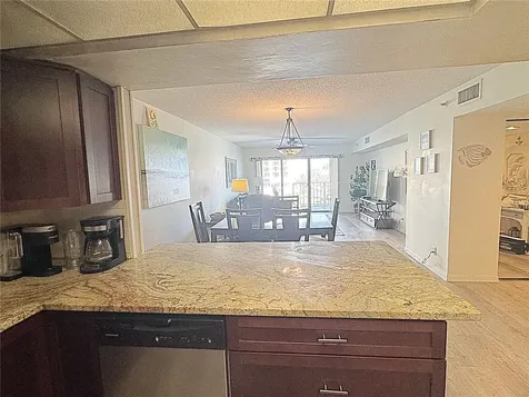 1480 Gulf Boulevard Clearwater Beach FL 33767