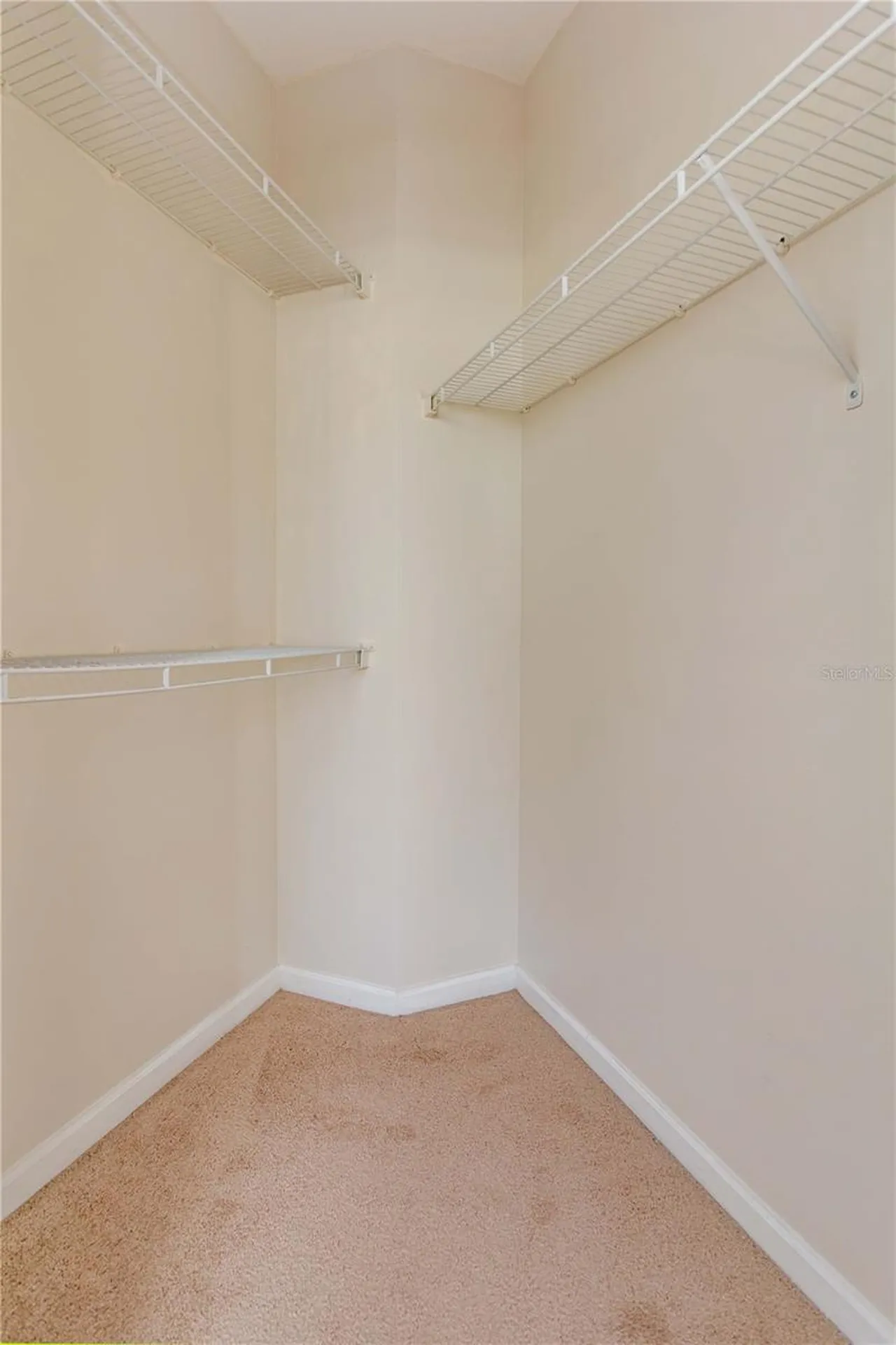 12849 Madison Point Circle Orlando FL 32821