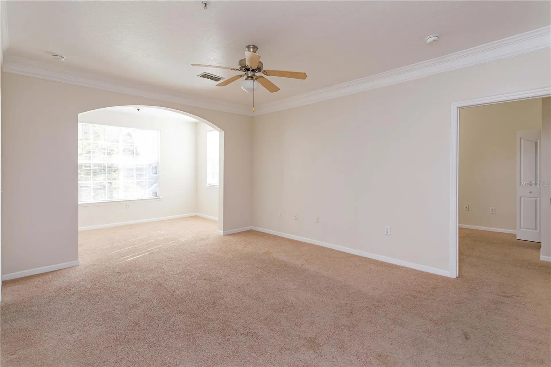 12849 Madison Point Circle Orlando FL 32821