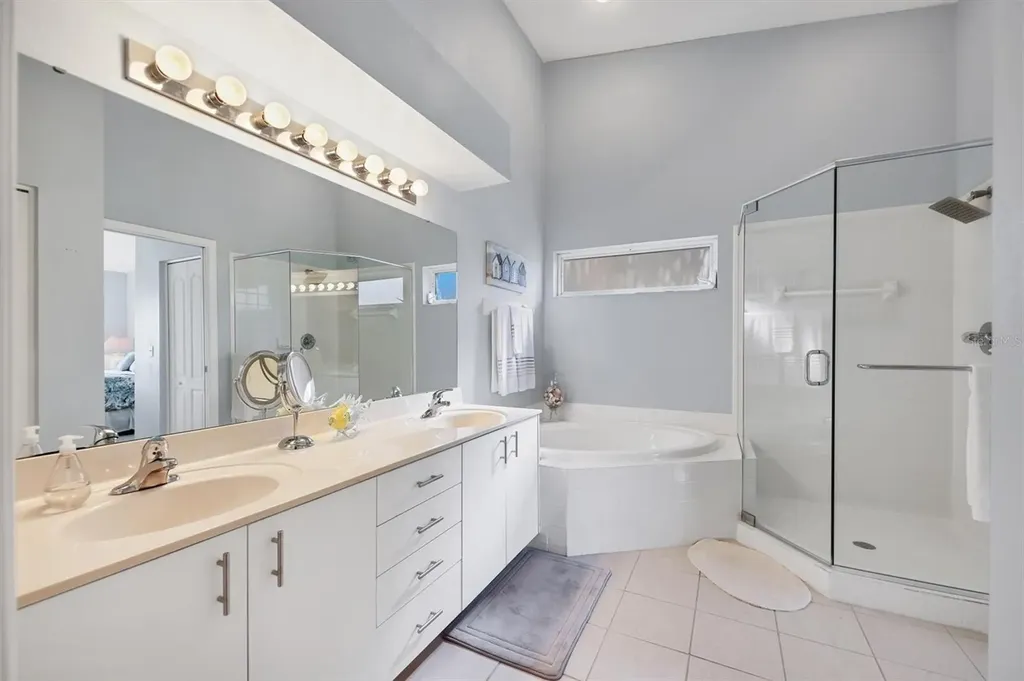9641 Castle Point Drive Sarasota FL 34238