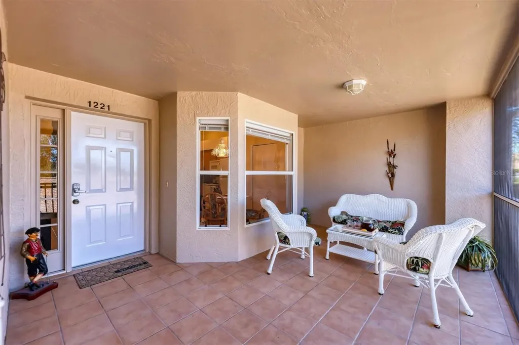 9641 Castle Point Drive Sarasota FL 34238