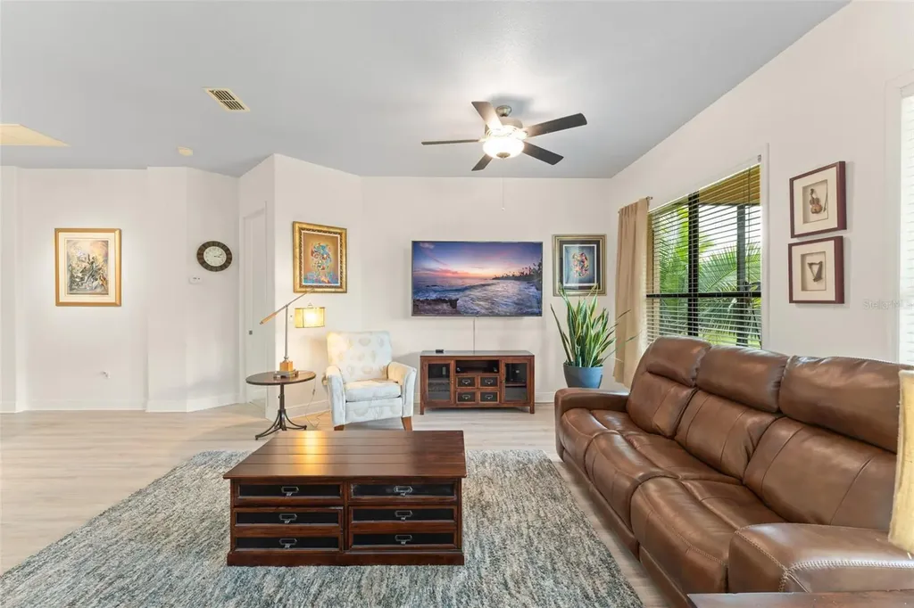 724 Villa Park Road Poinciana FL 34759
