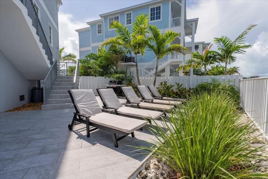 810 39th Street Gulf Marathon FL 33050
