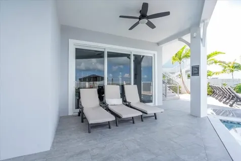 810 39th Street Gulf Marathon FL 33050
