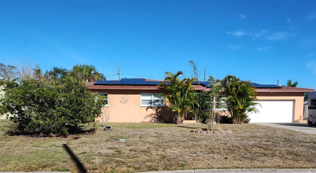 1332 Buckingham Drive Clearwater FL 33756