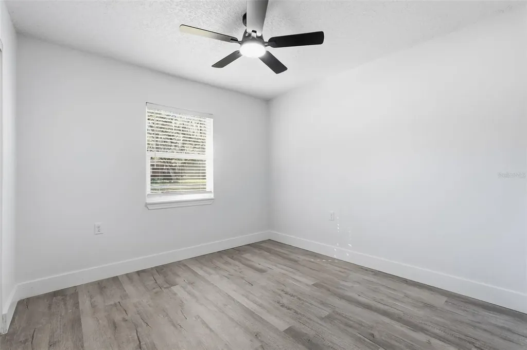 34071 Madison Avenue Dade City FL 33523