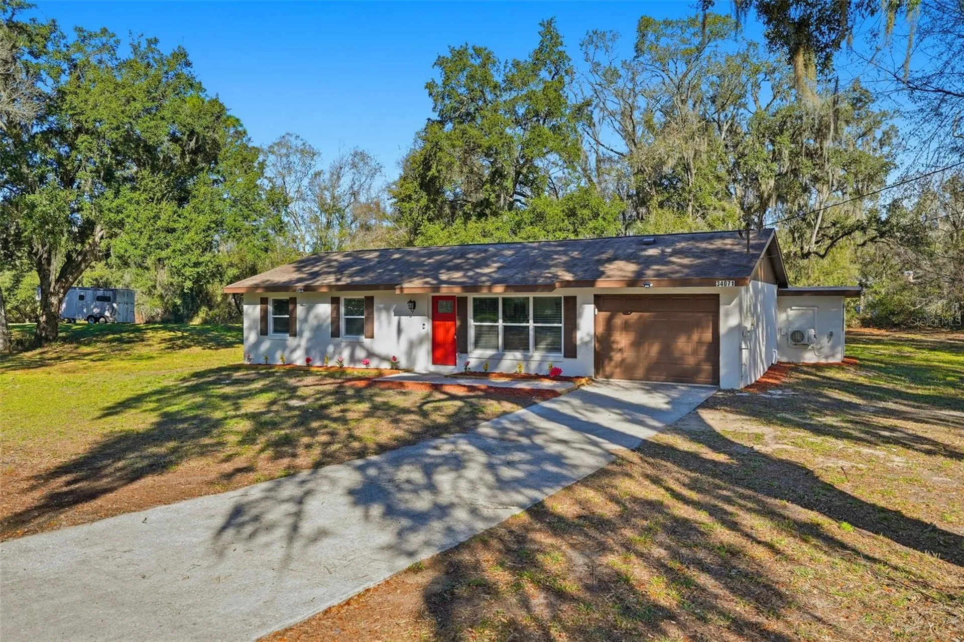 34071 Madison Avenue Dade City FL 33523