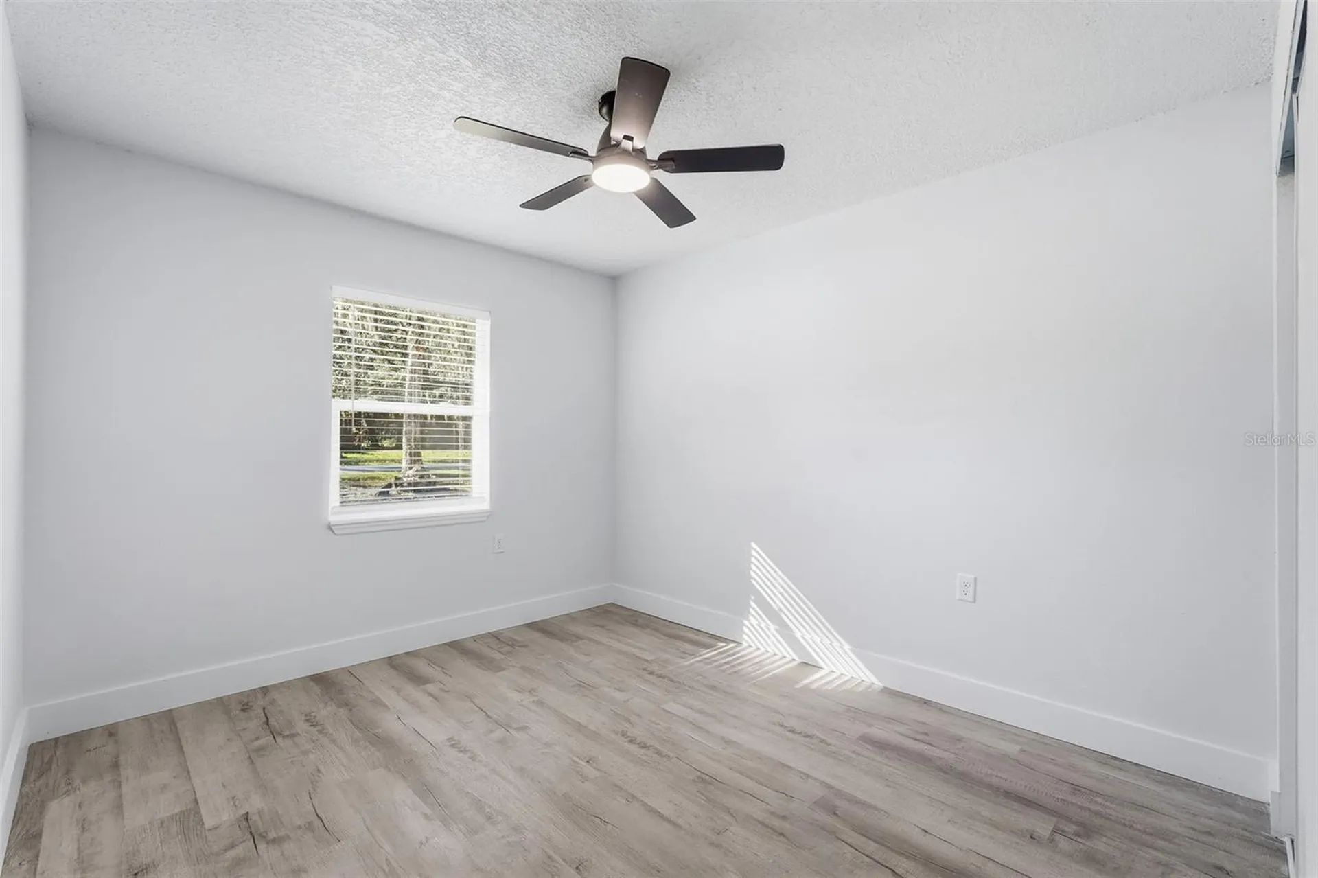 34071 Madison Avenue Dade City FL 33523