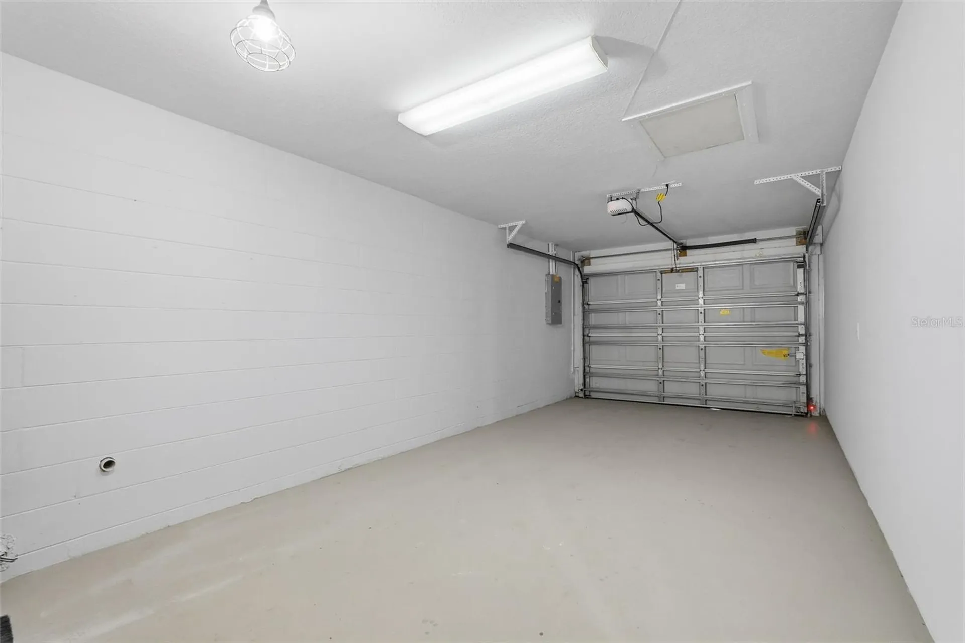 34071 Madison Avenue Dade City FL 33523