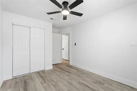 34071 Madison Avenue Dade City FL 33523