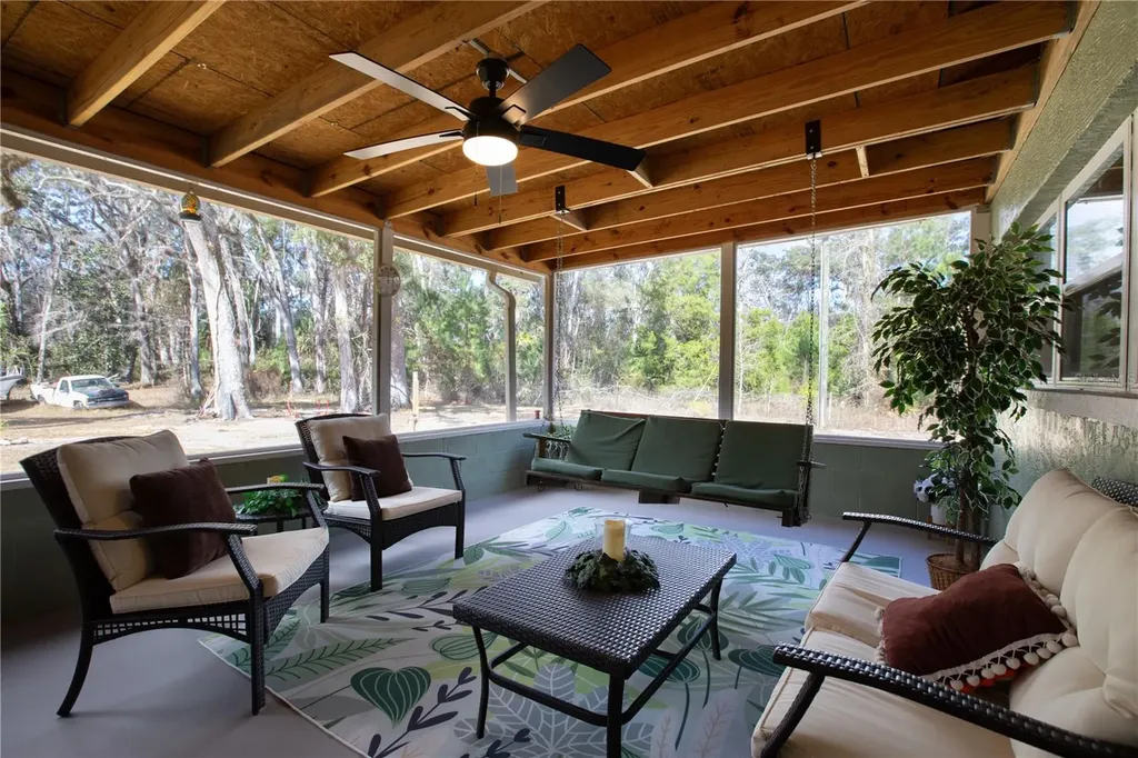 402 SE 709 Street Old Town FL 32680