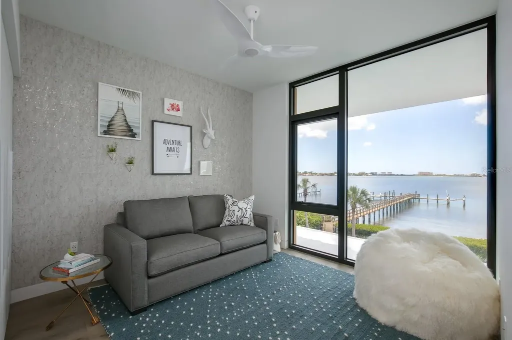1500 Bayview Drive Sarasota FL 34239