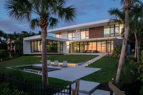1500 Bayview Drive Sarasota FL 34239
