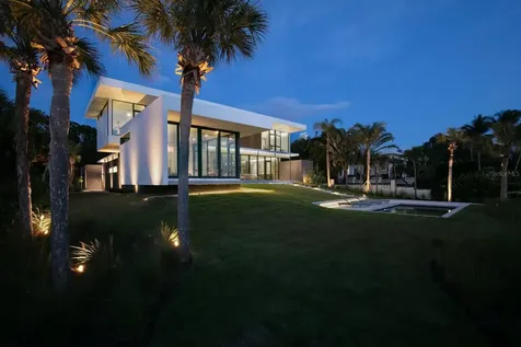 1500 Bayview Drive Sarasota FL 34239