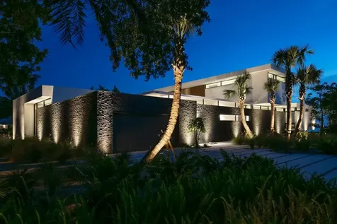 1500 Bayview Drive Sarasota FL 34239