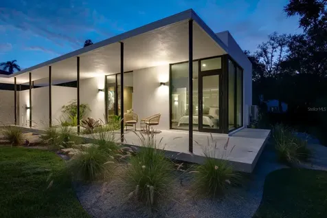 1500 Bayview Drive Sarasota FL 34239