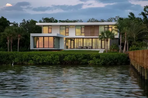 1500 Bayview Drive Sarasota FL 34239