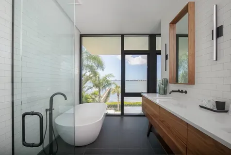 1500 Bayview Drive Sarasota FL 34239